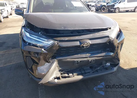 2024 Toyota Rav4 Xle z USA, uszkodzony, nr VIN 2T3W1RFV8RC280260